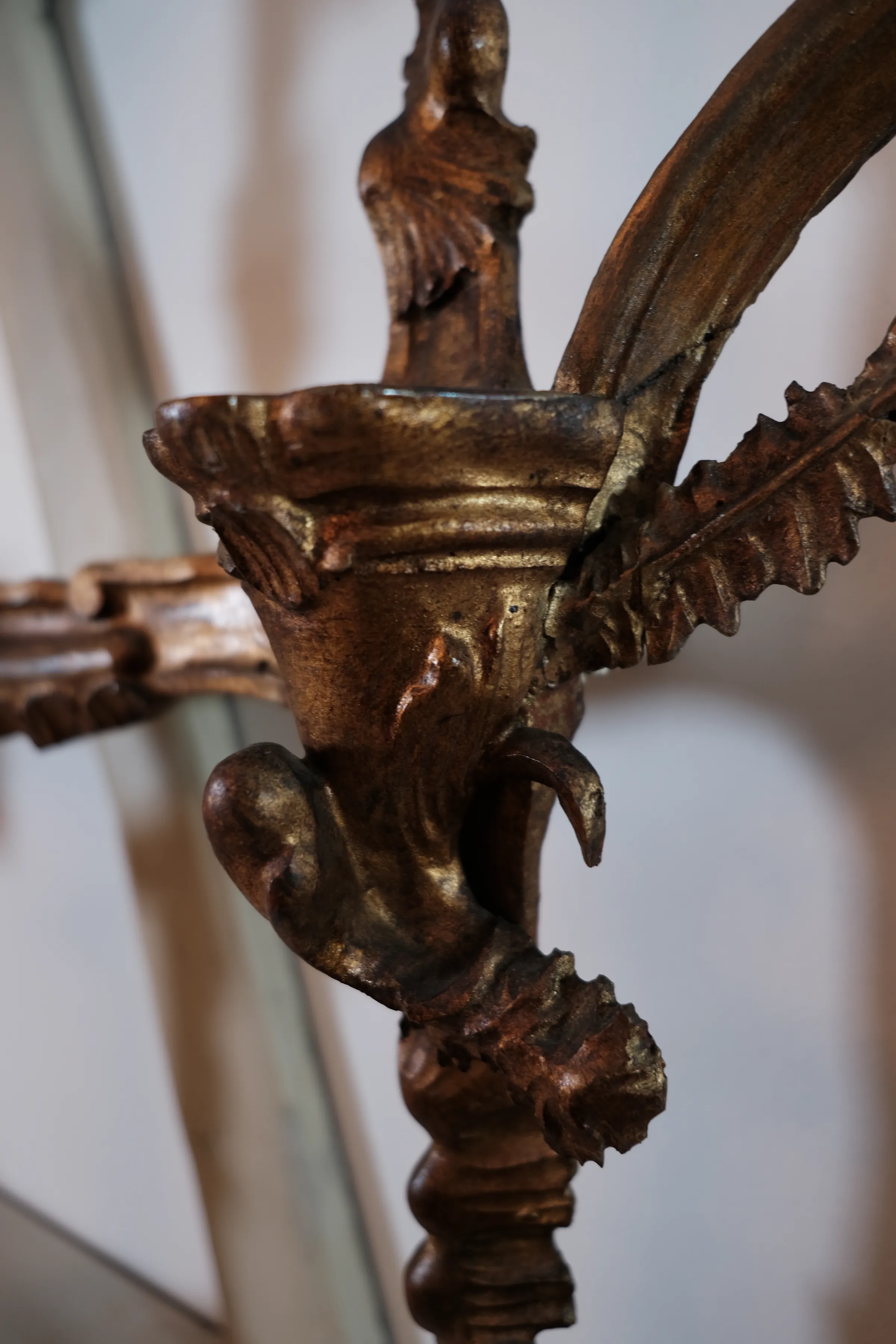 Rococo Gilt Limewood Étagère, view 6 of 7